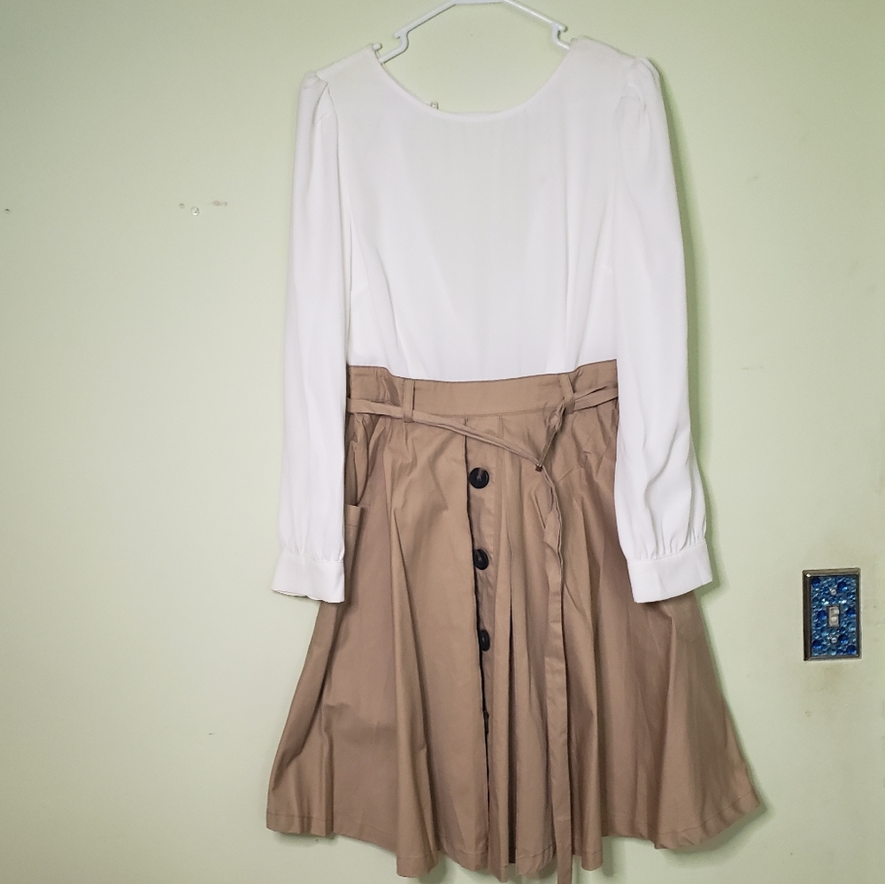 Tan and white dress with buttons 38